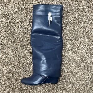 Elegant Navy Leather Boots